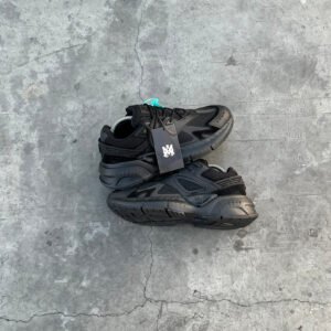 HAMPTON BLACK (V)
