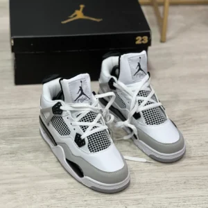 Jordan Retro 4