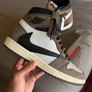 NIKE JORDAN 1 HIGH X TRAVIS SCOTT