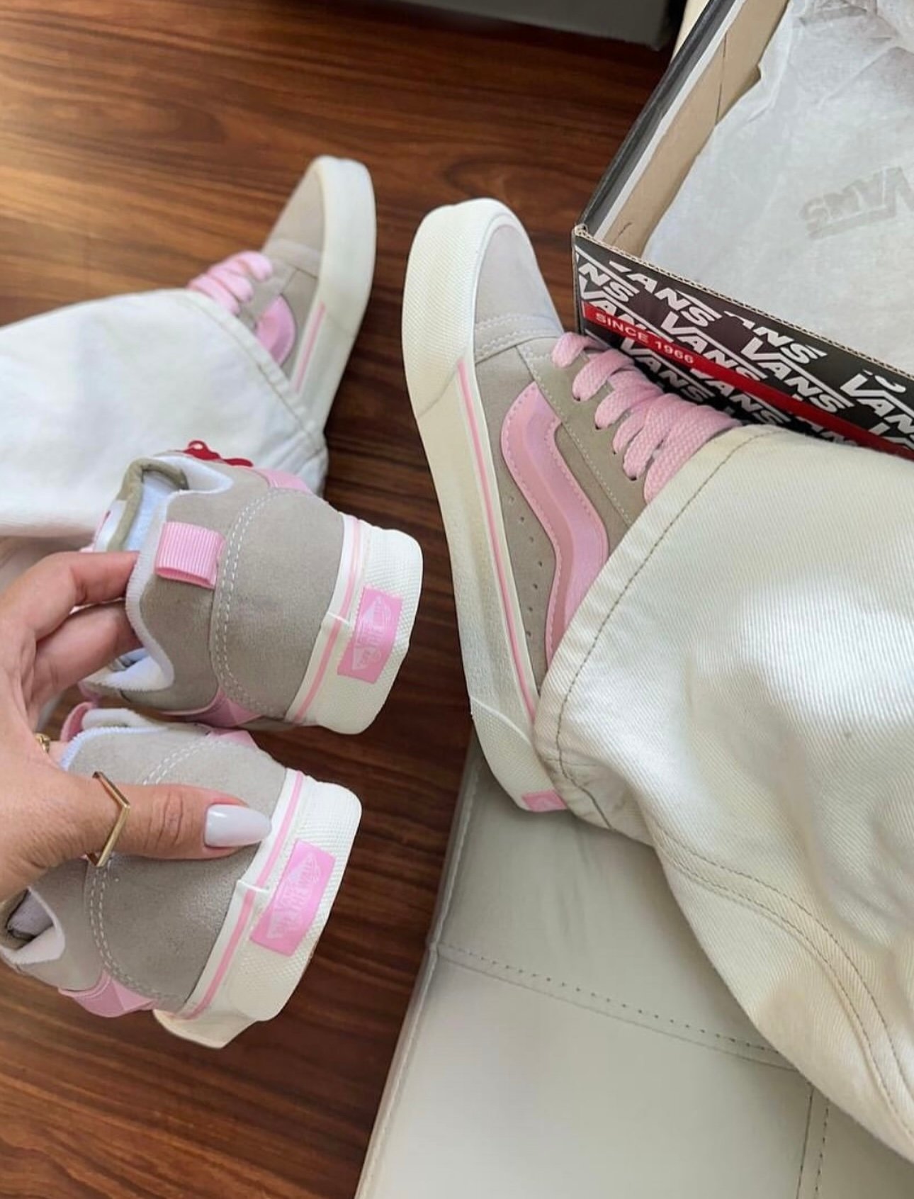 Vans KNU gris con rosa - Imagen 4