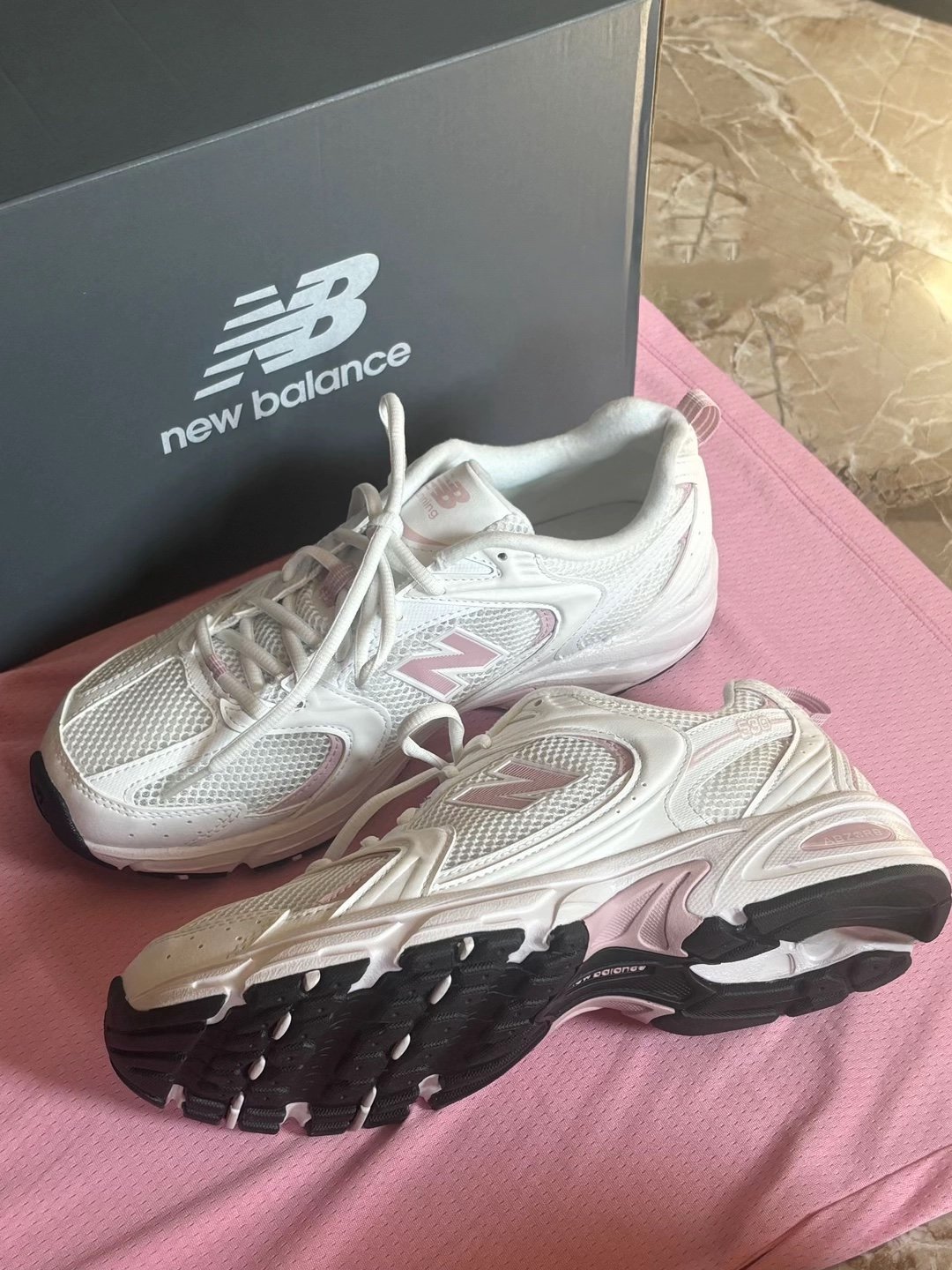 New Balance 530s PINK