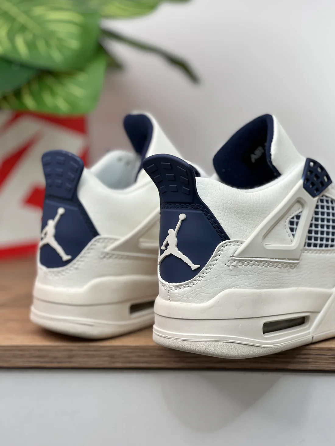 Air Jordan 4 - Imagen 2