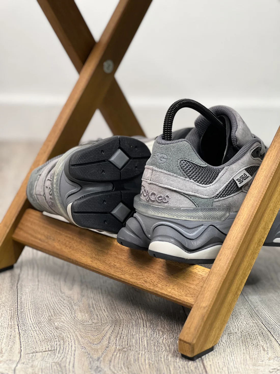 New Balance 9060 Grey Day - Imagen 2