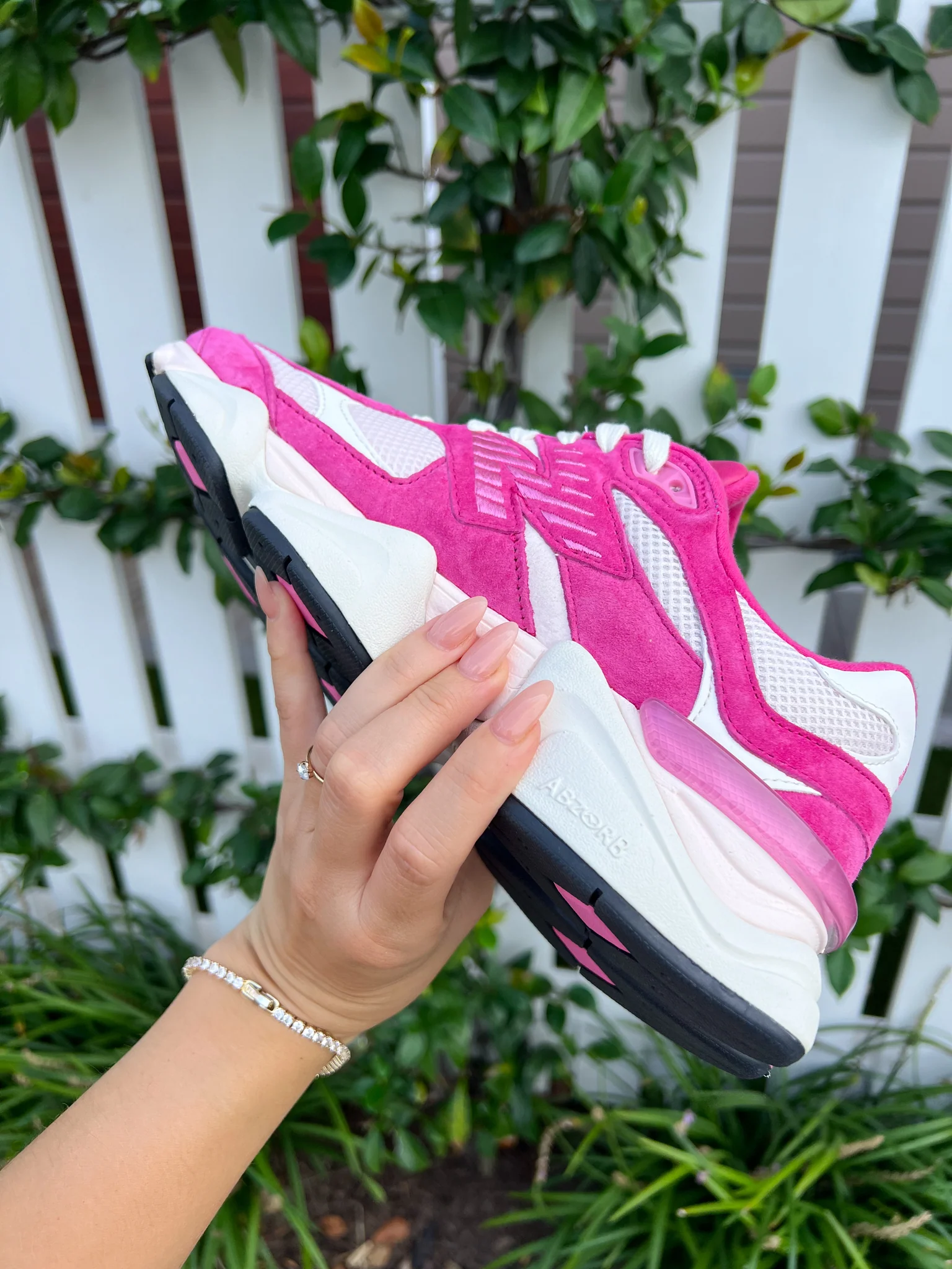 New Balance 9060 ROSA y BLANCO - Imagen 2