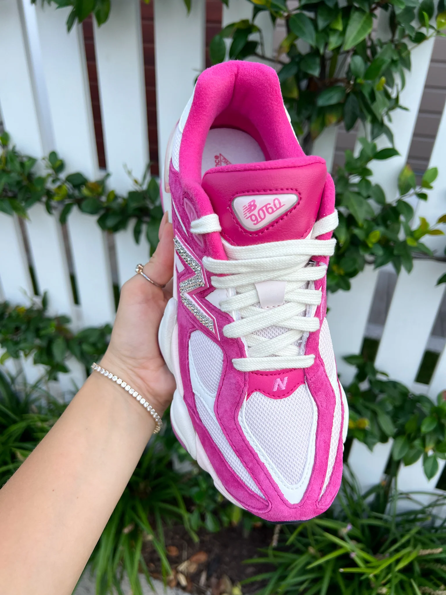 New Balance 9060 ROSA y BLANCO - Imagen 4