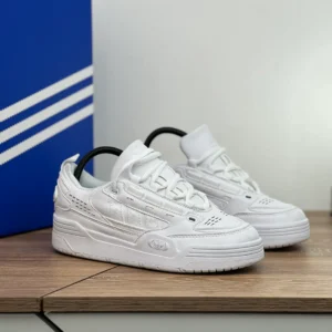 Adi 2000 White