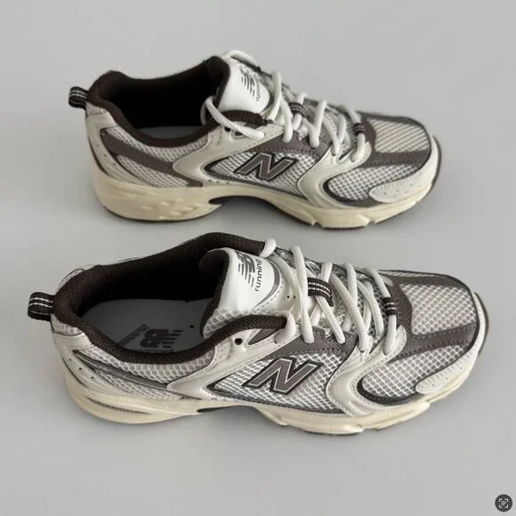 NEW BALANCE / 530 'TURTLEDOVE with ANGORA and MUSHROOM - Imagen 4
