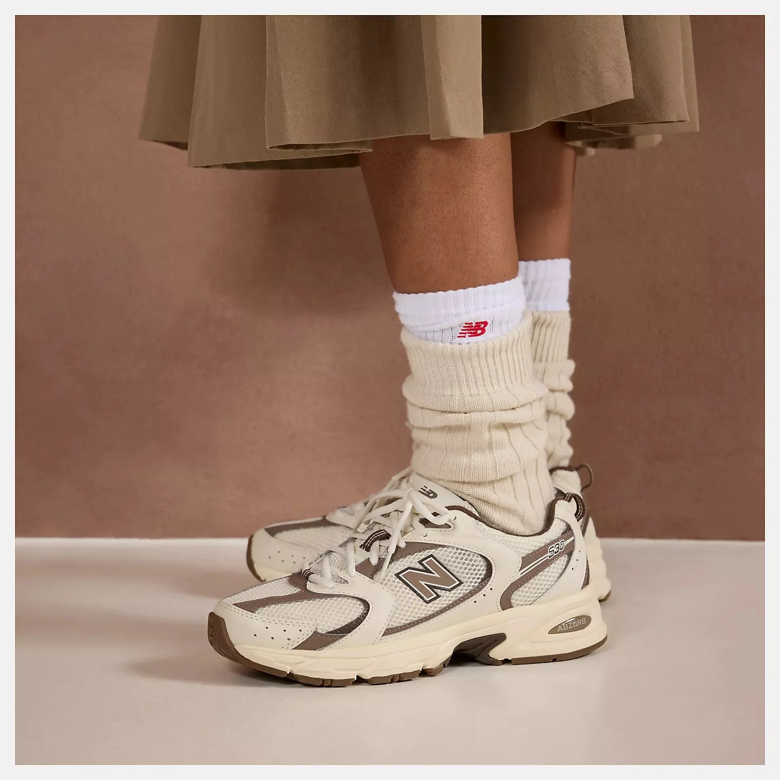 NEW BALANCE / 530 'TURTLEDOVE with ANGORA and MUSHROOM - Imagen 7