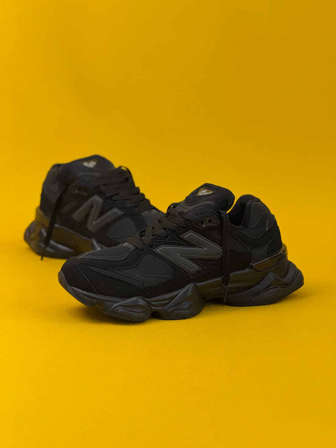 New Balance 9060 Triple Black - Imagen 5
