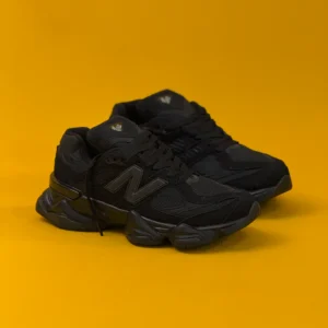 New Balance 9060 Triple Black