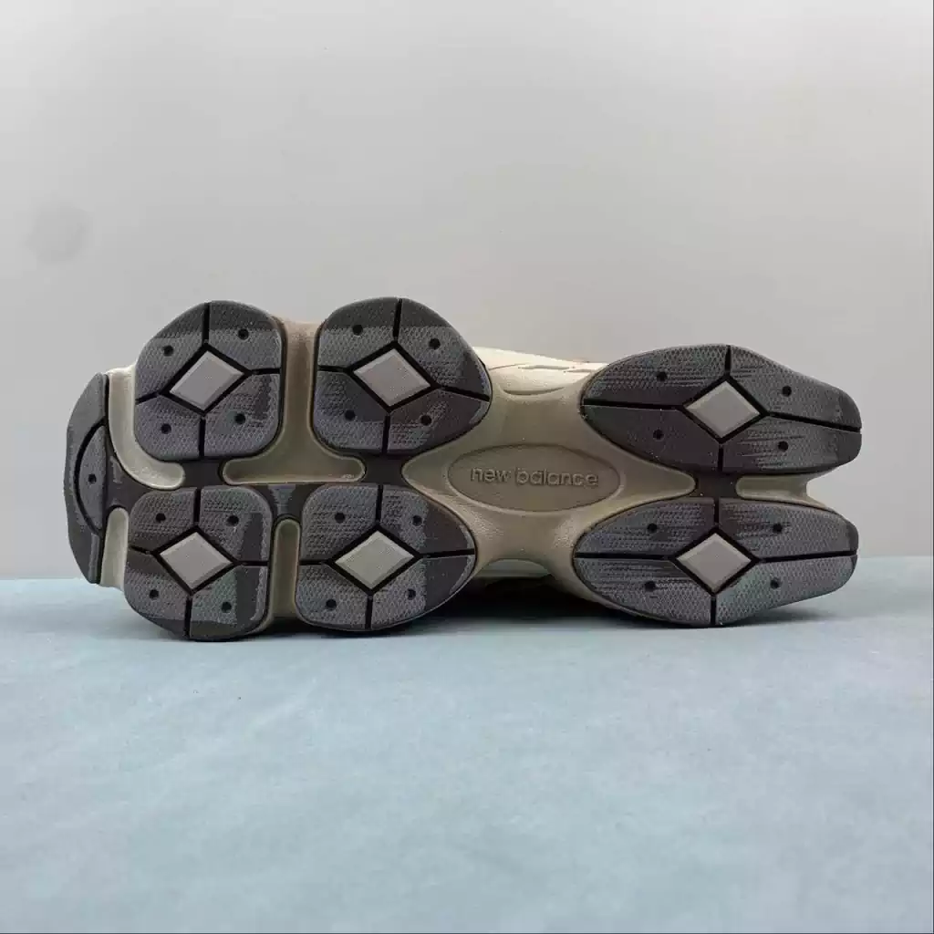 New Balance 9060 Mushroom Timberwolf - Imagen 5